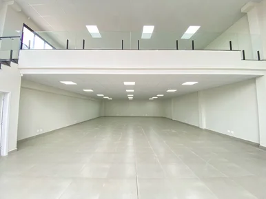 Loja Com Mezanino Para Locação Na Nova Rússia, 368m² Em Ponta Grossa, Pr