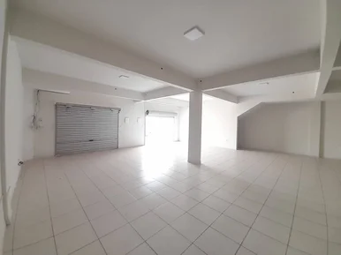 Excelente Imóvel Comercial Para Locação, Aprox. 190m², 2 Wc, Uvaranas, Ponta Gro