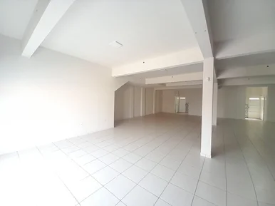Excelente Imóvel Comercial Para Locação, Aprox. 190m², 2 Wc, Uvaranas, Ponta Gro