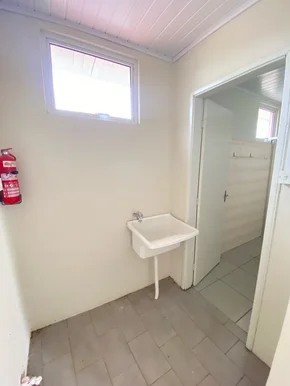 Sala Para Locação Na Nova Rússia, Em Frente A Caixa Econômica Federal Em Ponta G