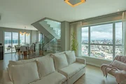 <strong>Vista de Tirar o Fôlego: Cobertura Duplex no Oásis Palace</strong>