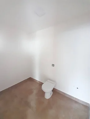 Excelente Sala Comercial Para Locação, Fundos, 75 M², 1 Banheiro, Santa Paula, B