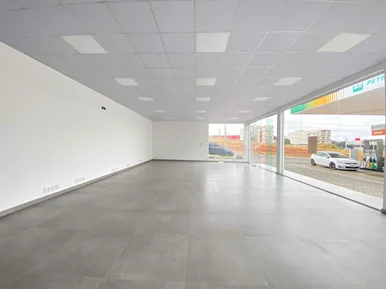 Sala Comercial Térrea Para Locação ? Anexa Ao Posto Florense | Uvaranas