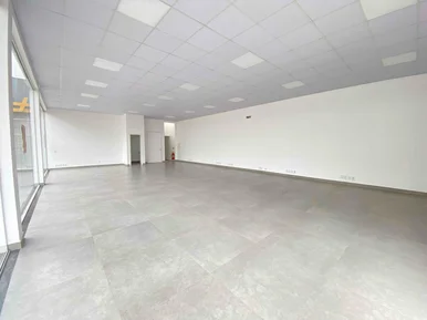 Sala Comercial Térrea Para Locação ? Anexa Ao Posto Florense | Uvaranas