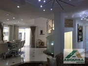 <strong>Casa à venda e locação 4 Quartos, 4 Suites, 3 Vagas, 450M², </strong>