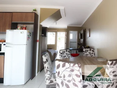 Casa à Venda 3 Quartos, 3 Suites, 2 Vagas, 122m², Uvaranas