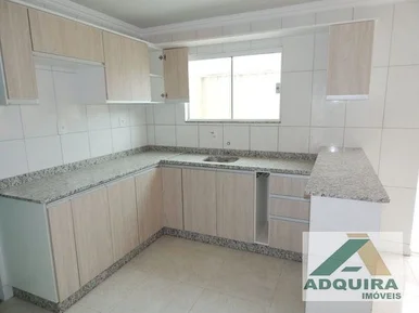 Casa à Venda 3 Quartos, 1 Suite, 2 Vagas, 108m², Ronda, Ponta Grossa - Pr
