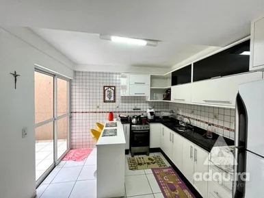 Casa à Venda 3 Quartos, 1 Suite, 2 Vagas, 160m², Jardim Carvalho, Ponta Grossa -