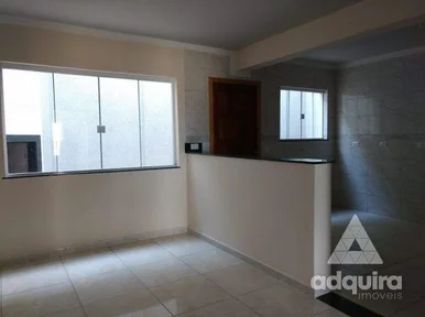Casa à Venda 3 Quartos, 1 Suite, 2 Vagas, 188m², Uvaranas