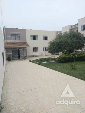 Casa à Venda Com 4 Quartos, 4 Vagas, 448.8m², Ronda, Ponta Grossa - Pr