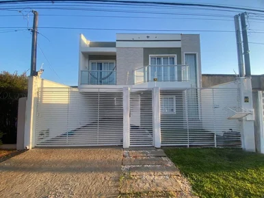 <strong>Casa à venda 3 Quartos, 1 Suite, 1 Vaga, 118.43M², Oficinas,</strong>
