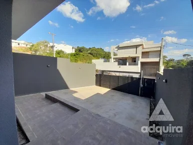 Sobrado Semimobiliado à Venda, 3 Quartos, 1 Suite, 2 Vagas, 90m², Estrela