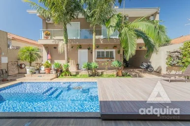 <strong>Casa com piscina à venda contendo 4 quartos na Vila Estrela</strong>