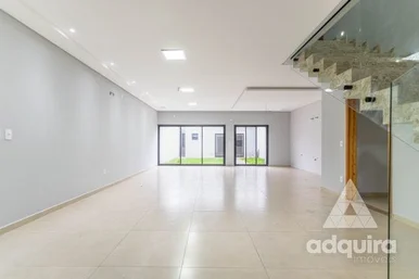 Casa à Venda 3 Quartos, 1 Suite, 2 Vagas, 195m², Estrela