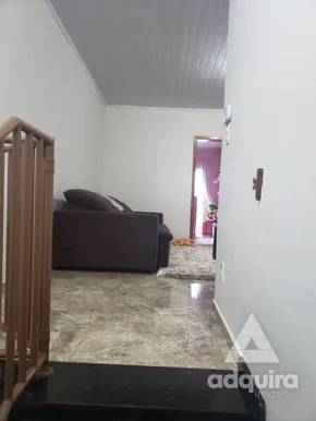 Casa à Venda 3 Quartos, 1 Suite, 2 Vagas, Uvaranas