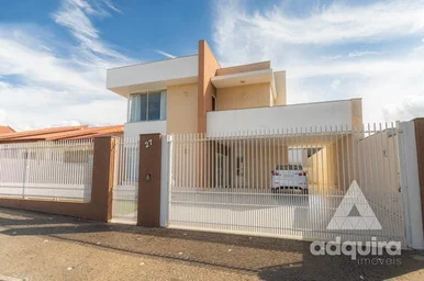 Casa à Venda 3 Quartos, 2 Suites, 5 Vagas, 525m², Uvaranas