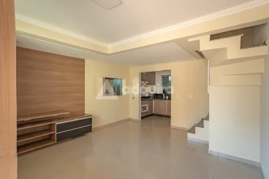 Sobrado à Venda Com 3 Quartos, 1 Suite, 1 Vaga, 79m², Ronda