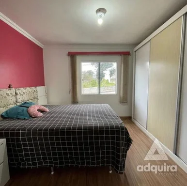 Casa à Venda 5 Quartos, 2 Suites, 2 Vagas, 325m², Neves
