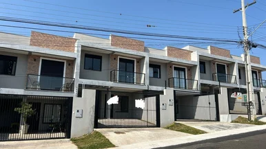 <strong>Casa à venda 3 Quartos, 1 Suite, 3 Vagas, 112.96M², Jardim C</strong>