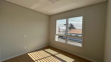 Casa à Venda 3 Quartos, 1 Suite, 2 Vagas, 110.13m², Orfãs