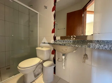 Sobrado Com 3 Quartos Na Colônia Dona Luíza - Ponta Grossa