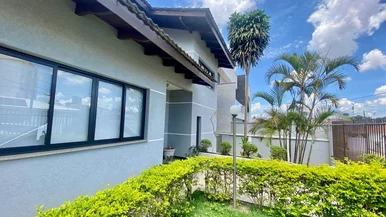 Casa à Venda 4 Quartos, 2 Suites, 3 Vagas, 300m², Orfãs
