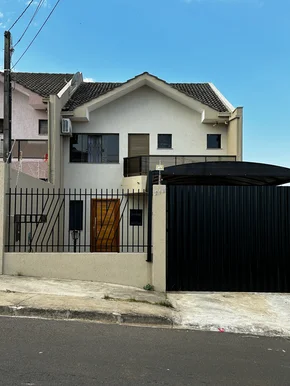 Casa à Venda 4 Quartos, 1 Suite, 2 Vagas, Com Piscina, Jardim Carvalho