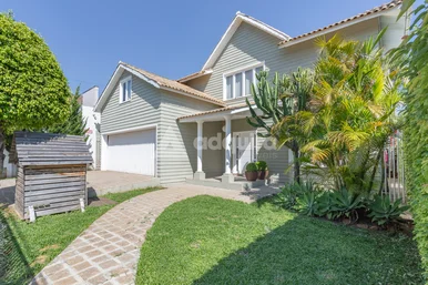 Casa à Venda 4 Quartos, 2 Suites, 2 Vagas, 525m², Estrela