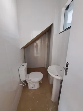 Sobrado Para Venda, Com 2 Suítes, 63,25m² De área útil E 72,16m² De área Total, 
