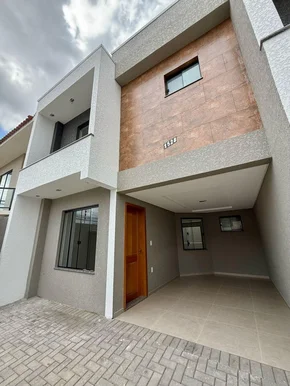 <strong>Sobrado à venda com 3 quartos, no bairro Nova Rússia, Ponta </strong>