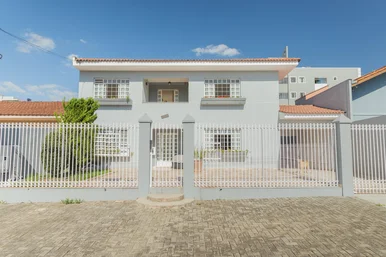 <strong>Sobrado à venda com 6 dormitórios em frente ao Bady proximo </strong>
