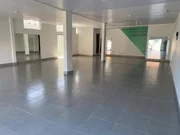 <strong>Sobrado à venda, com 2 quartos e sala comercial, em Balneári</strong>