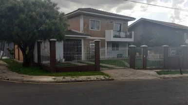 <strong>Sobrado de esquina à venda, Orfãs, Ponta Grossa, PR</strong>