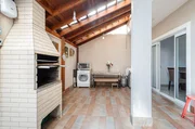 <strong>Sobrado à venda, Oficinas, 02 vagas de garagem, Jardim Europ</strong>