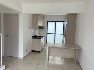 Sobrado à Venda Com 2 Quartos, Jardim Carvalho, Ponta Grossa, Pr