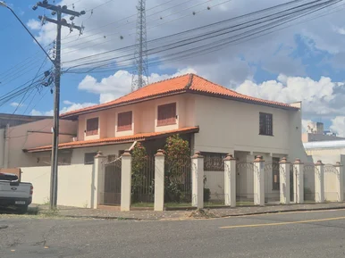 <strong>Sobrado à venda, Centro, Ponta Grossa, PR</strong>