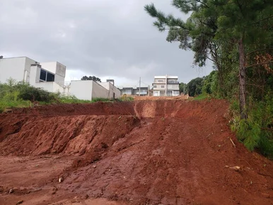 Terreno à Venda, Já Feito Limpeza E Terraplanagem, Com 462m² De área Total