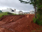 <strong>Terreno à venda, Já feito Limpeza e Terraplanagem, com 462m²</strong>