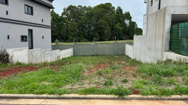 Terreno à Venda 324.01m², 14,03 Metros De Frente, Jardim Carvalho, Ponta Grossa 