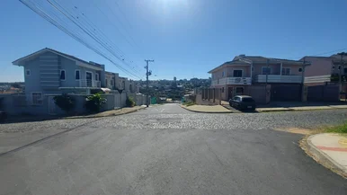 Terreno De Esquina - Zoneamento Zeu1 - à Venda, 13.60 X 33 = 448.8m², Ronda, Po