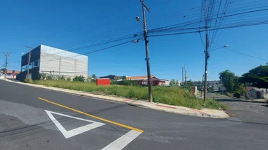 <strong>TERRENO DE ESQUINA - Zoneamento ZEU1 - à venda, 13.60 x 33 =</strong>
