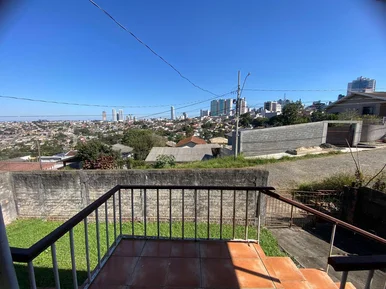 Terreno Com Residência Em Uvaranas - Ponta Grossa, Pr