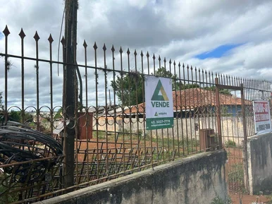 <strong>Terreno à venda, Oficinas, 682m², Próximo ao Lago de Olarias</strong>