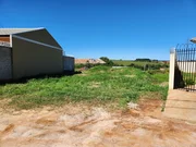 <strong>Terreno à venda - Residencial Le Parc - 300m², Cará-cará, Po</strong>