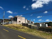 <strong>Terreno à venda, com 528m² (16m x 33m), Jardim Carvalho. Pon</strong>