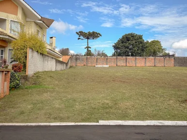 <strong>Terreno à venda no Condomínio Colina dos Frades, Ponta Gross</strong>