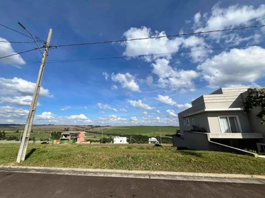 <strong>Terreno à venda, Jardim Carvalho, Ponta Grossa, PR</strong>