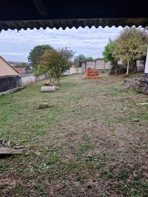 <strong>Terreno à venda, 490m², próximo ao Lago de Olarias, Ponta Gr</strong>