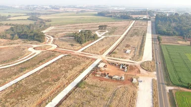 <strong>Terreno à venda no Residencial Monte Hermon, com 337,5m² de </strong>