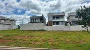 <strong>Terreno no Condomínio Alphaville à venda, Jardim Carvalho, P</strong>